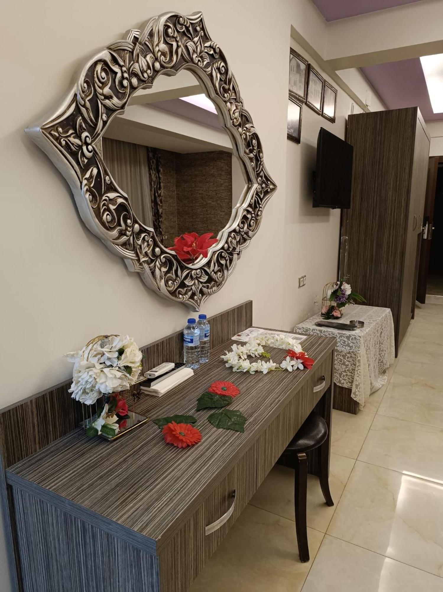 Truva Life Hotel Samandag Exterior photo